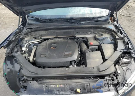 2020 Volvo Xc60 T6 Momentum from USA, damaged, VIN YV4A22RK8L1558155